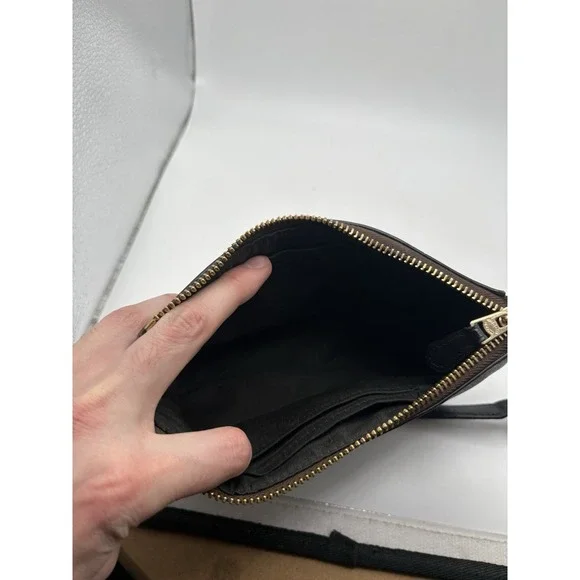 Coach Nolita 19 Women's Brown Leather Handbag ZIP Bag READ - Picture 6 of 10